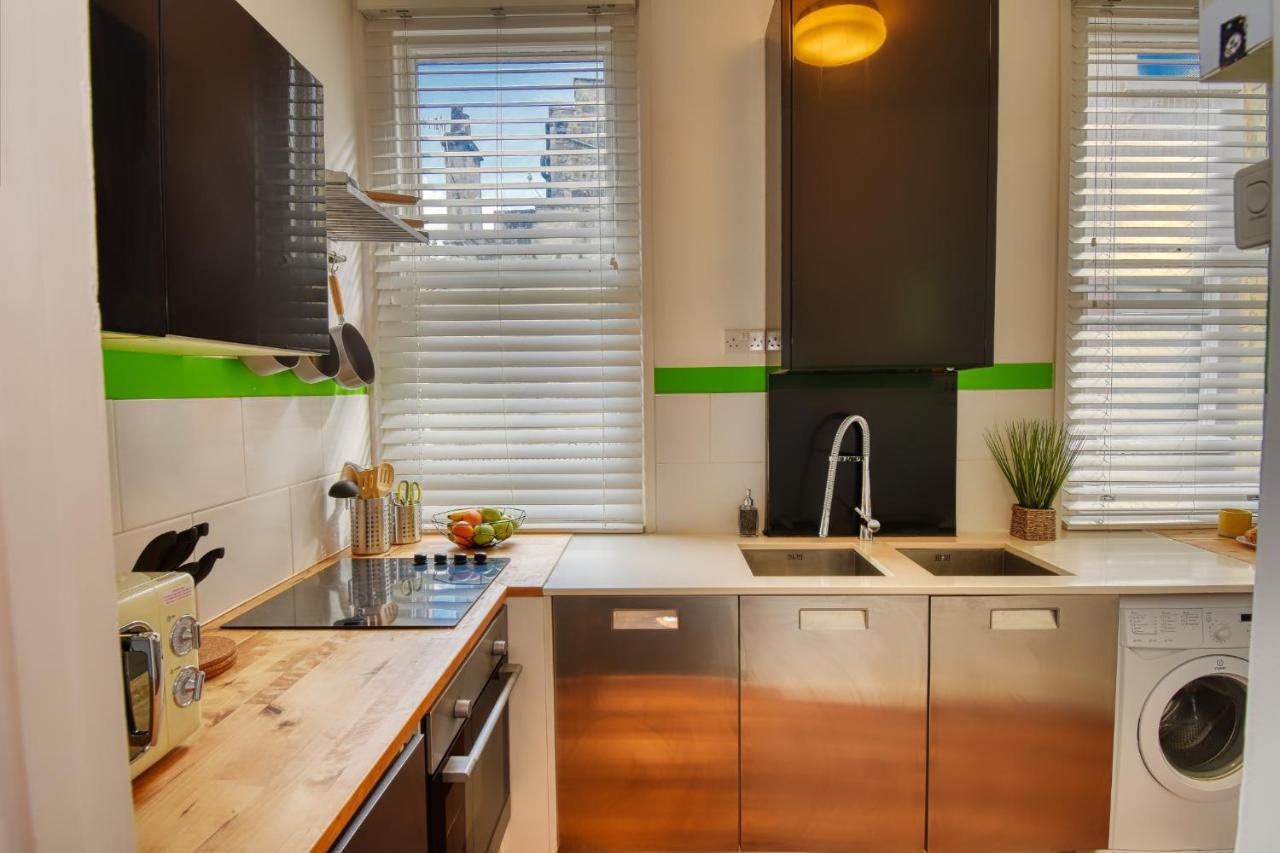 2 Bedroom Apartment In Bath City Centre With Garden & Free Parking Eksteriør billede